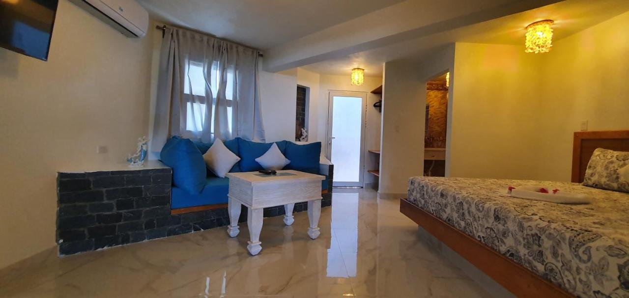 Triton Hotel Boutique & Restaurant กัวยากาเนส ภายนอก รูปภาพ